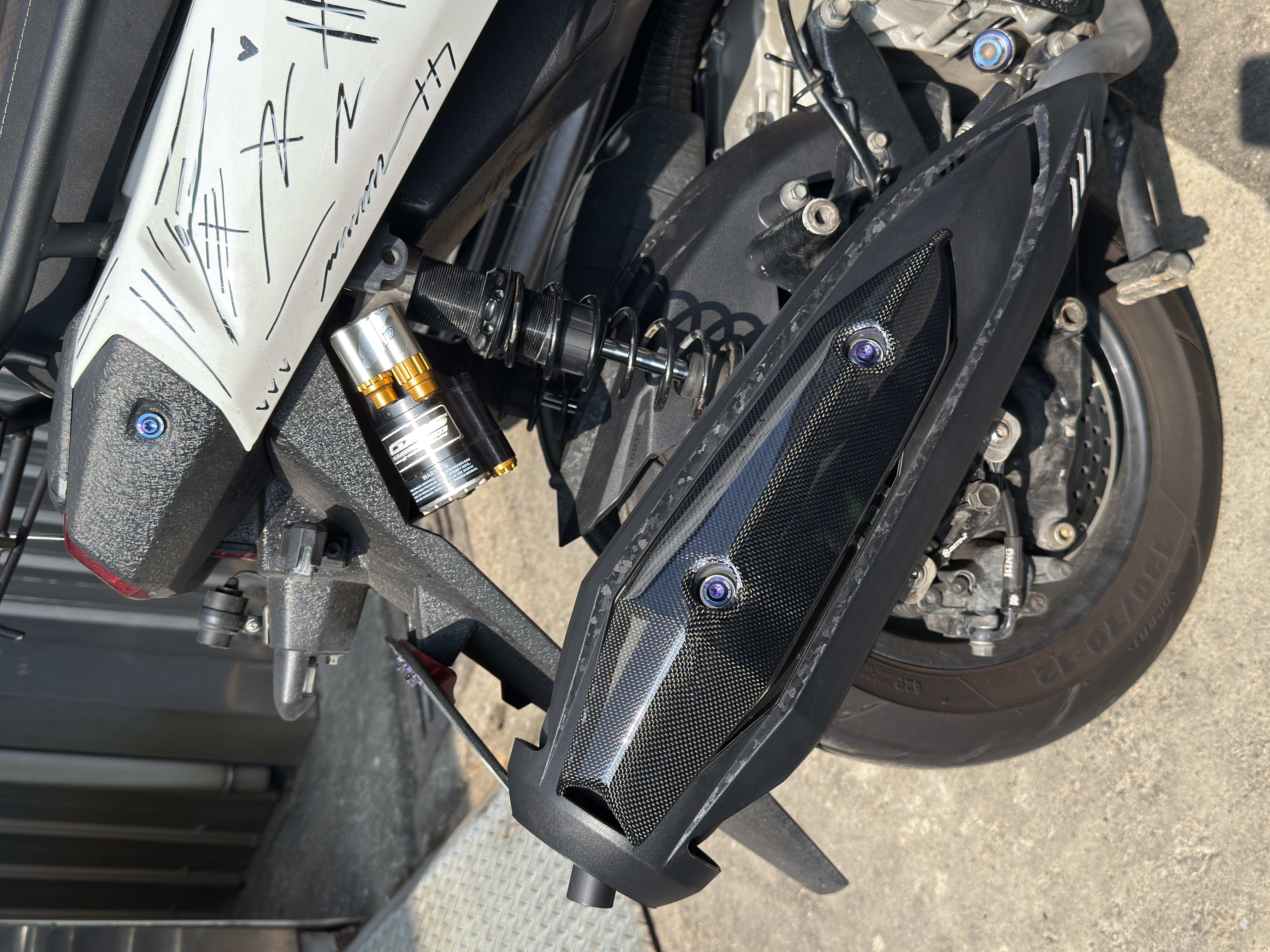 SORA排氣管【專用】防燙蓋碳纖維護片